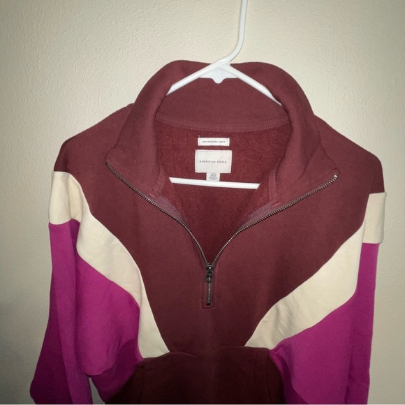 American Eagle Quarter Zip Tri-Color Sweatshirt And Matching Socks - Picture 9 of 16